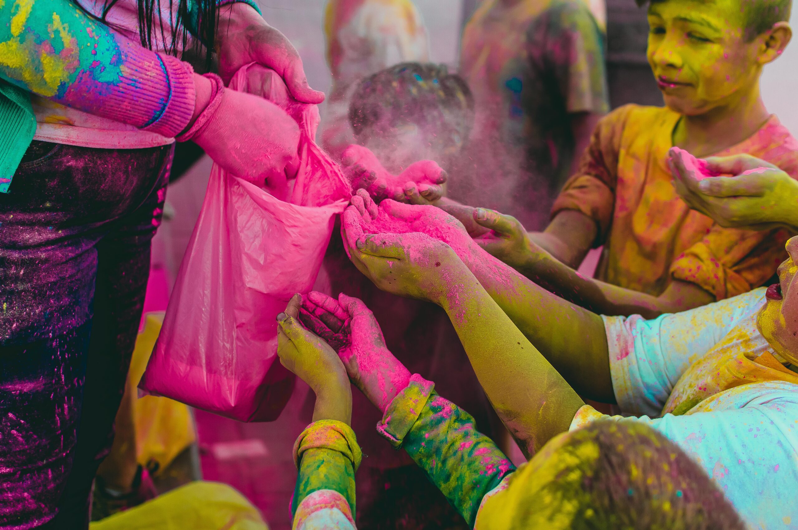 Safety tips for playing Holi for parents and kids